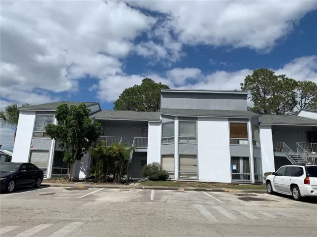 MLS: O5942137 Condo For Sale