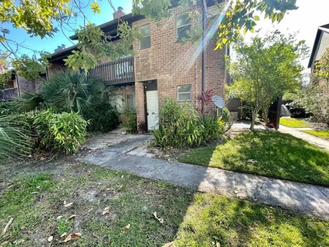 MLS: O5942372 Condo For Sale