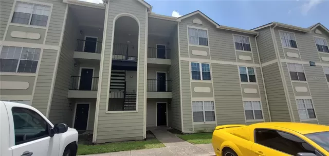 MLS: O5942919 Condo For Sale