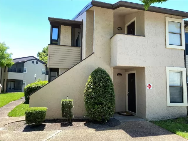 MLS: O5943354 Condo For Sale