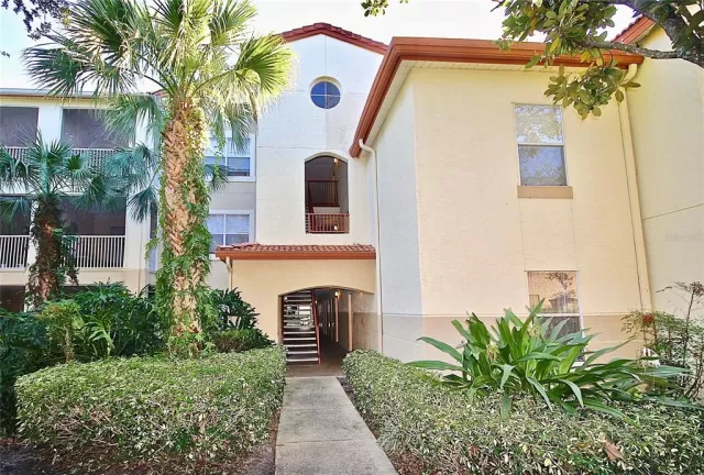 MLS: O5943690 Condo For Sale