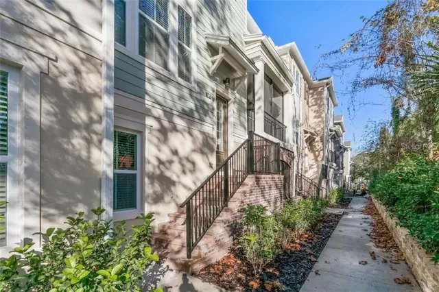 MLS: O5944340 Condo For Sale