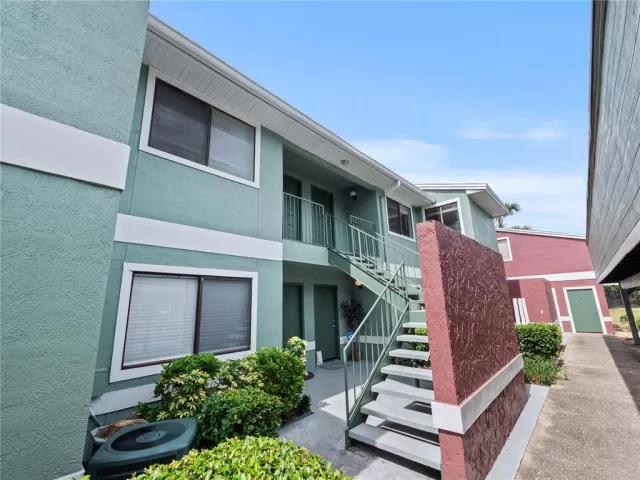 MLS: O5944847 Condo For Sale