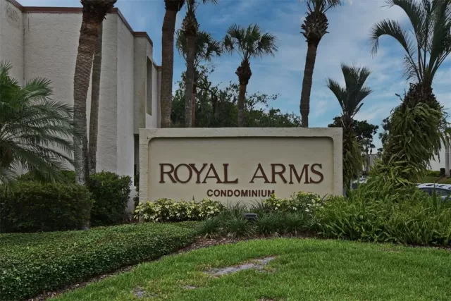 MLS: O5945092 Condo For Sale