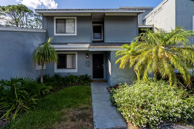 MLS: O5945127 Condo For Sale