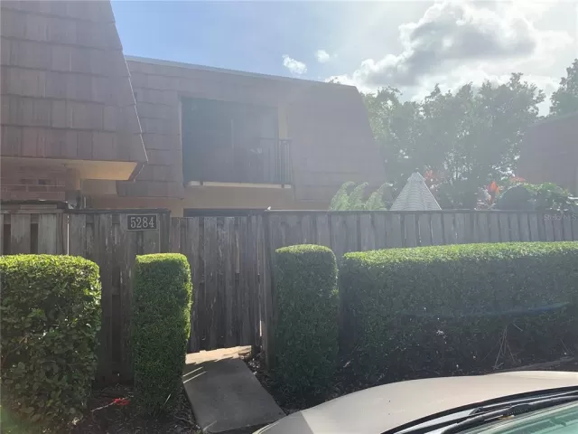 MLS: O5945398 Condo For Sale