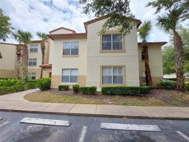 MLS: O5945498 Condo For Sale