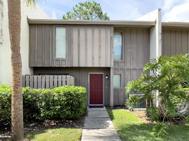 MLS: O5945503 Condo For Sale