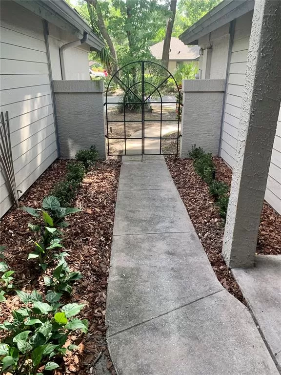 MLS: O5946081 Condo For Sale