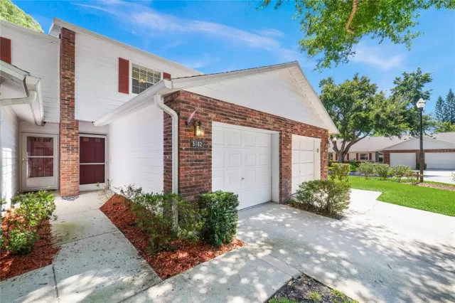 MLS: O5946269 Condo For Sale