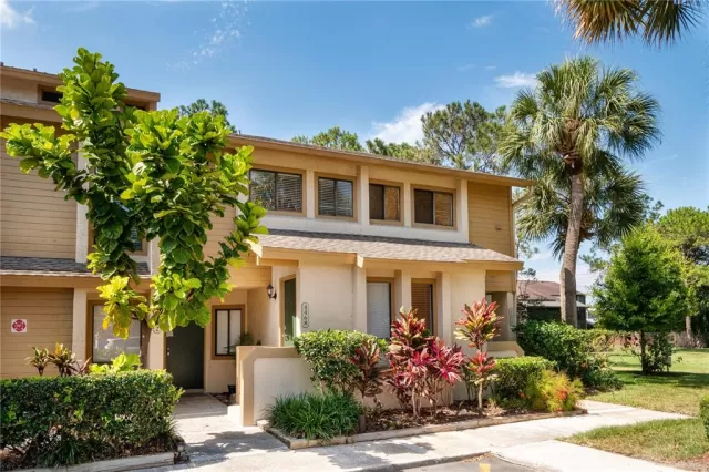 MLS: O5946276 Condo For Sale