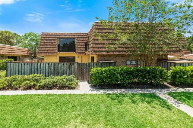 MLS: O5946825 Condo For Sale