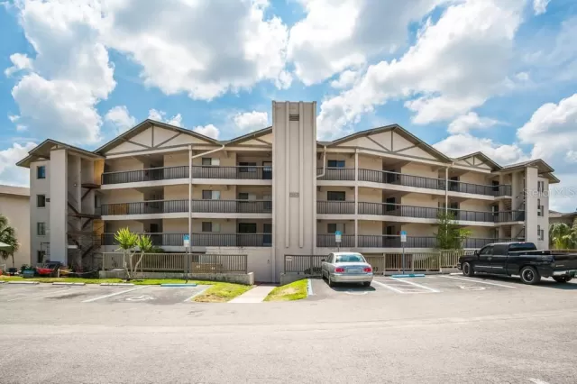 MLS: O5947898 Condo For Sale