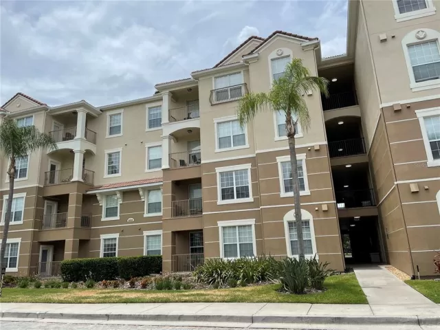 MLS: O5948530 Condo For Sale