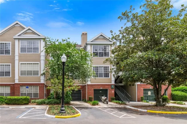 MLS: O5949459 Condo For Sale