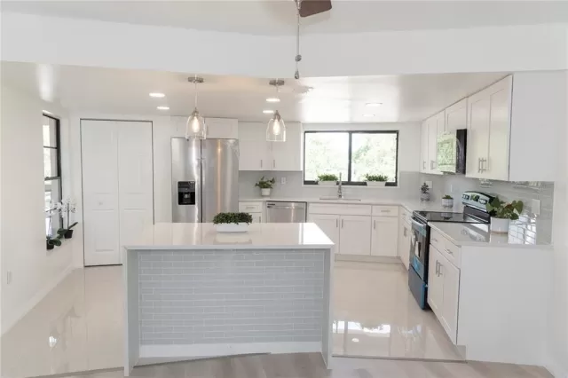 MLS: O5951089 Condo For Sale