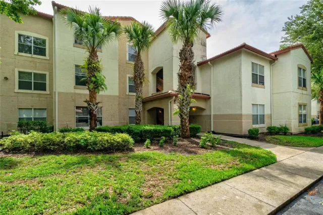 MLS: O5951528 Condo For Sale