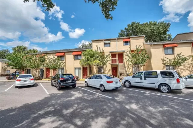 MLS: O5951618 Condo For Sale