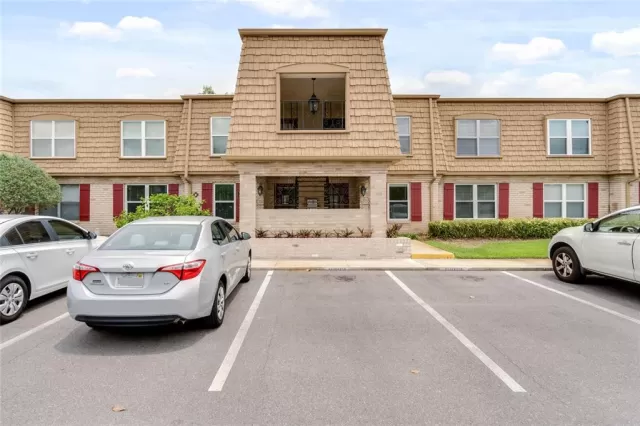 MLS: O5952049 Condo For Sale