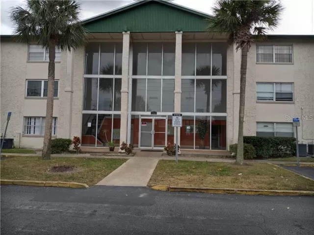 MLS: O5952350 Condo For Sale