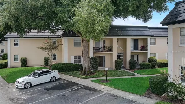 MLS: O5953146 Condo For Sale