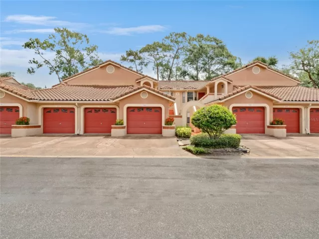 MLS: O5953294 Condo For Sale