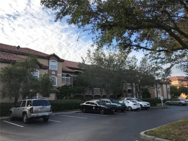 MLS: O5953582 Condo For Sale