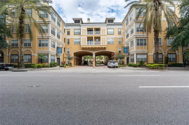 MLS: O5953699 Condo For Sale