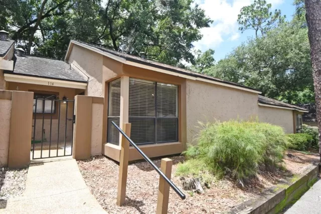 MLS: O5953857 Condo For Sale