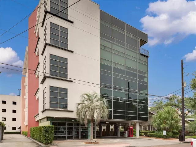 MLS: O5954893 Condo For Sale