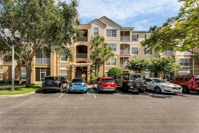 MLS: O5957567 Condo For Sale