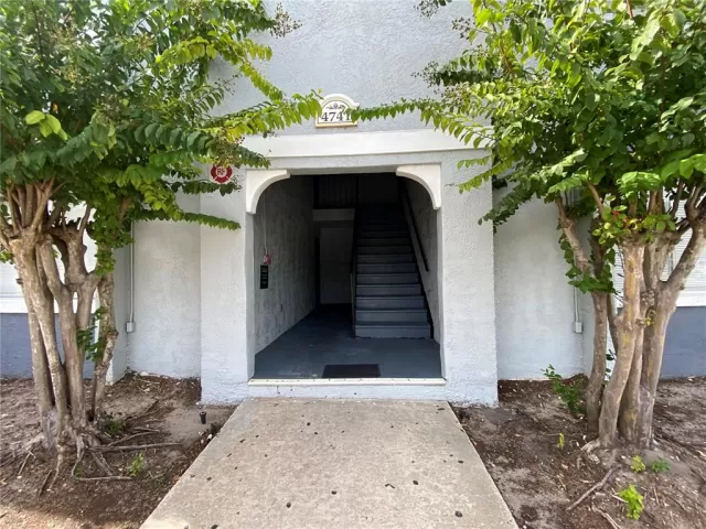 MLS: O5960293 Condo For Sale