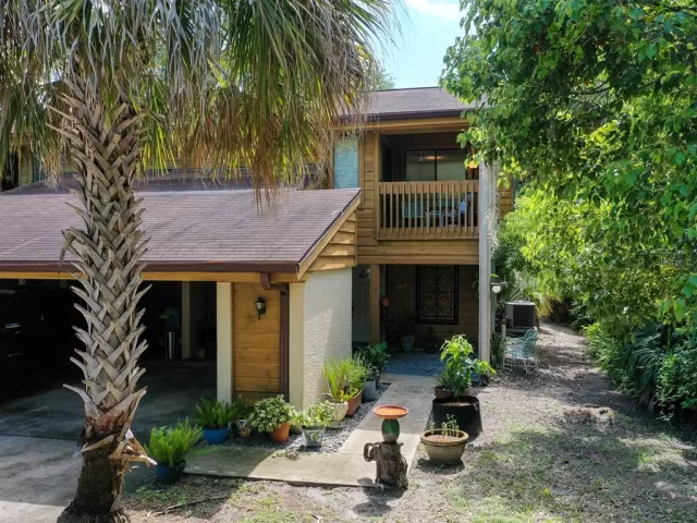 MLS: O5960773 Condo For Sale