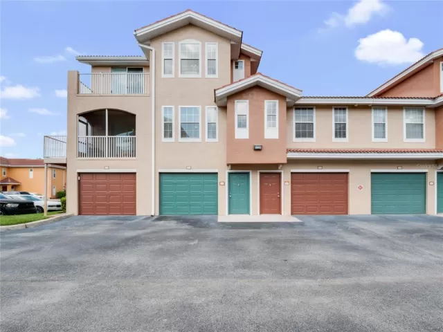 MLS: O5961380 Condo For Sale