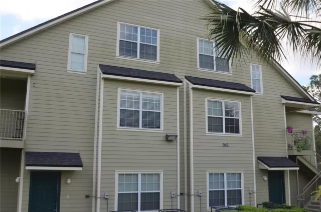 MLS: O5962048 Condo For Sale