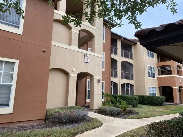 MLS: O5963253 Condo For Sale
