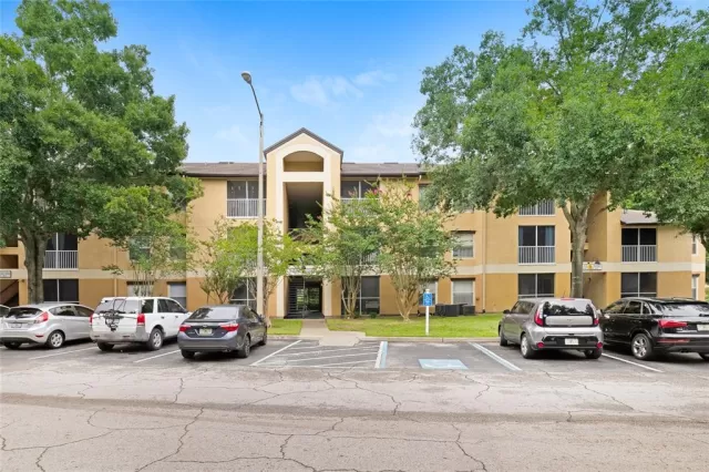 MLS: O5963488 Condo For Sale