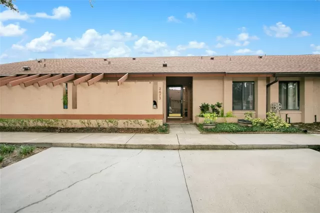 MLS: O5964010 Condo For Sale