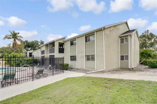 MLS: O5964123 Condo For Sale