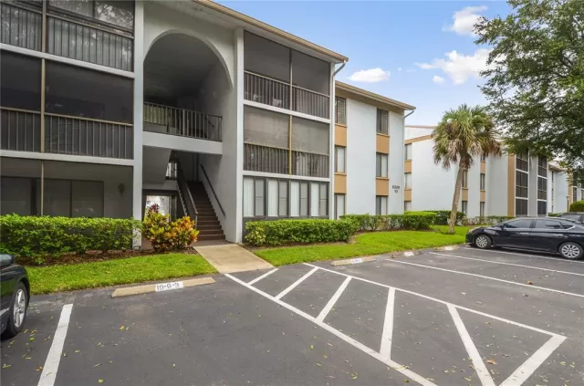 MLS: O5965424 Condo For Sale