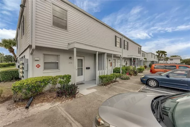 MLS: O5965449 Condo For Sale