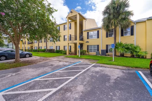 MLS: O5965572 Condo For Sale