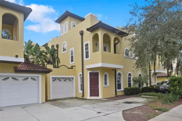 MLS: O5966439 Condo For Sale