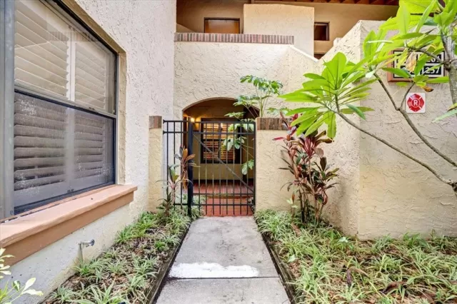 MLS: O5966904 Condo For Sale