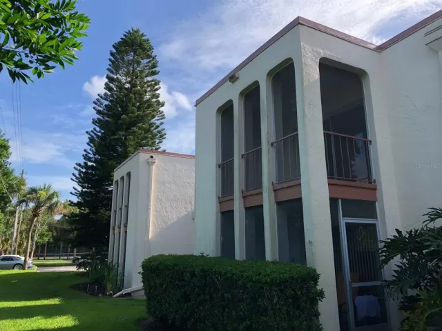 MLS: O5967077 Condo For Sale