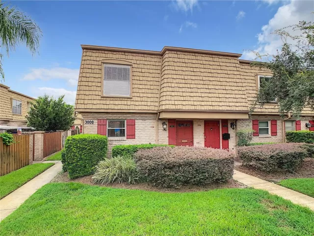 MLS: O5968401 Condo For Sale