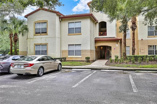 MLS: O5969216 Condo For Sale