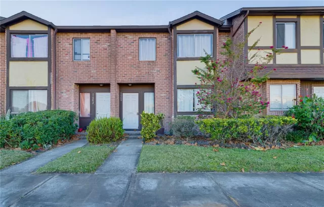 MLS: O5969862 Condo For Sale