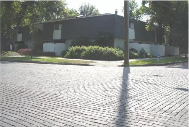 MLS: O5970824 Condo For Sale