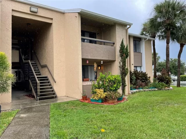 MLS: O5972658 Condo For Sale